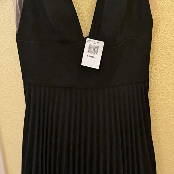 NWT Helsi Pleated Lace Hem Sleeveless Black Dress HCP6010-FW21 Size XS Brand New - Picture 2 of 5